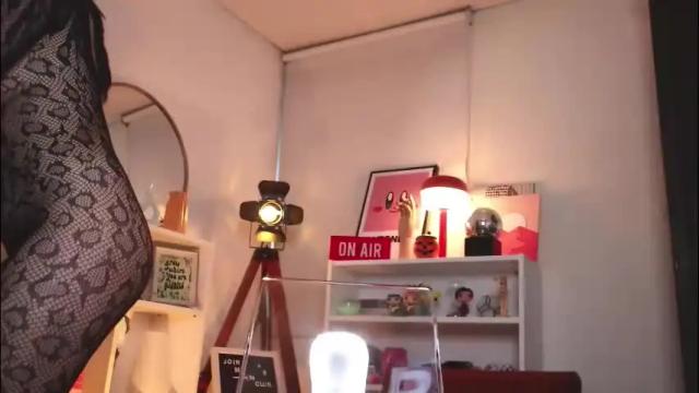 Image 6 of nahiapaws Stream on Chaturbate on 3 months ago