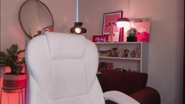 Image 11 of nahiapaws Stream on Chaturbate on 2 months ago