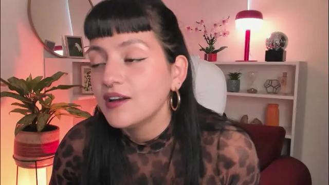 Image 2 of nahiapaws Stream on Chaturbate on 9 days ago