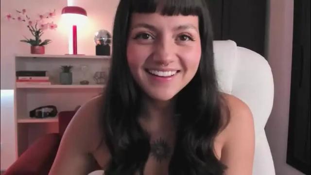 Image 2 of nahiapaws Stream on Chaturbate on 6 days ago