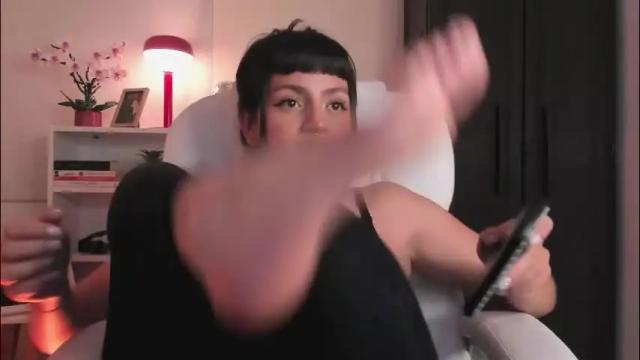 Image 11 of nahiapaws Stream on Chaturbate on 1 day ago