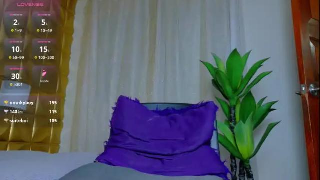 Image 8 of nahiavictoria Stream on Chaturbate on 1 month ago