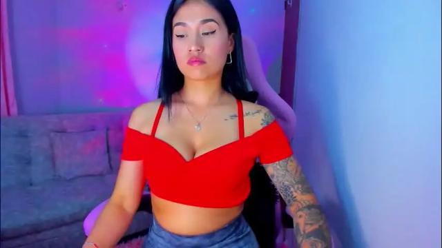 Image 2 of nahomekuperth Stream on Chaturbate on 5 months ago