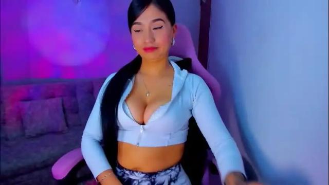 Image 7 of nahomekuperth Stream on Chaturbate on 4 months ago