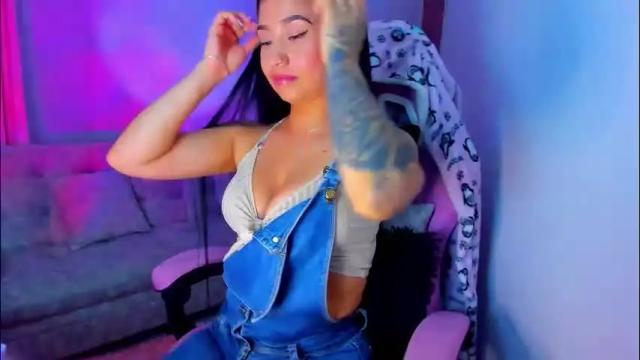 Image 4 of nahomekuperth Stream on Chaturbate on 4 months ago