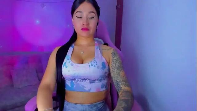 Image 2 of nahomekuperth Stream on Chaturbate on 3 months ago