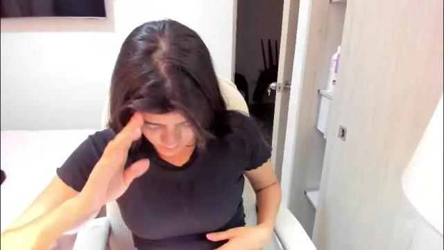 Image 2 of nahomi2021 Stream on Chaturbate on 2 months ago