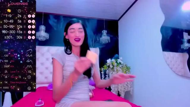 Image 12 of nahomi_jonnes Stream on Chaturbate on 15 months ago