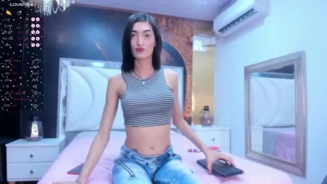 Image 7 of nahomi_jonnes Stream on Chaturbate on 14 months ago