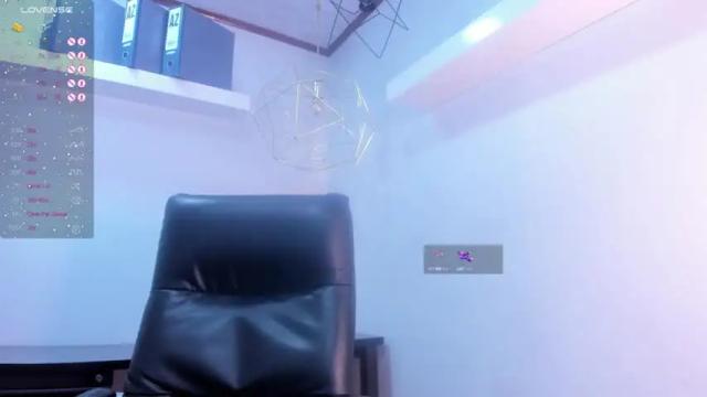 Image 12 of nahomi_jonnes Stream on Chaturbate on 14 months ago