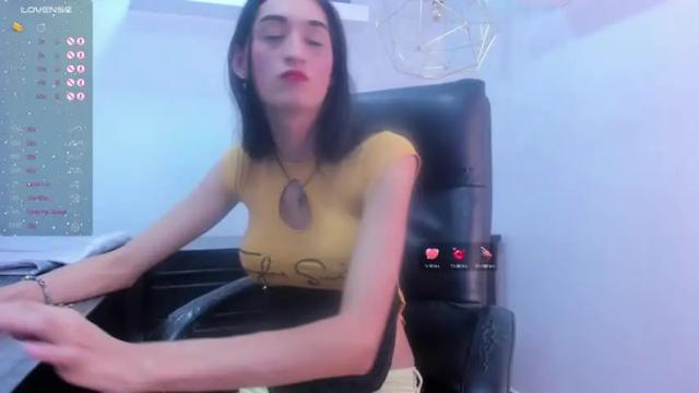 Image 6 of nahomi_jonnes Stream on Chaturbate on 14 months ago