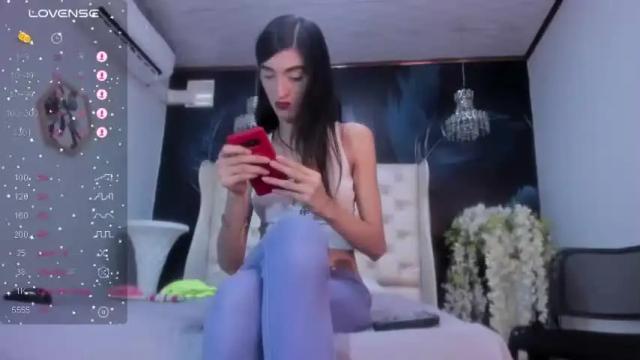 Image 8 of nahomi_jonnes Stream on Chaturbate on 14 months ago
