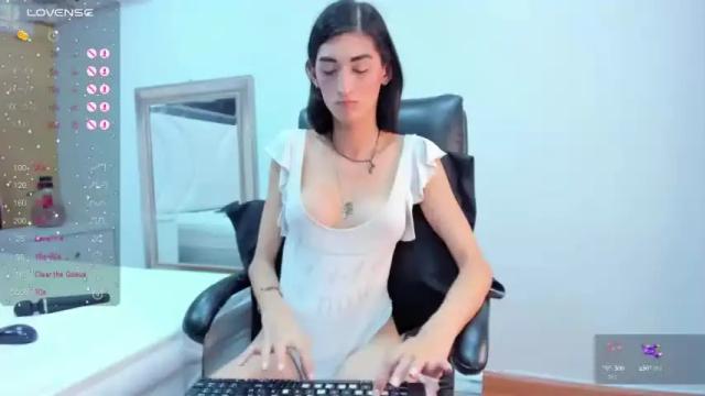 Image 12 of nahomi_jonnes Stream on Chaturbate on 13 months ago