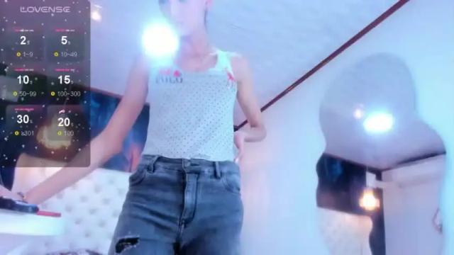 Image 12 of nahomi_jonnes Stream on Chaturbate on 13 months ago