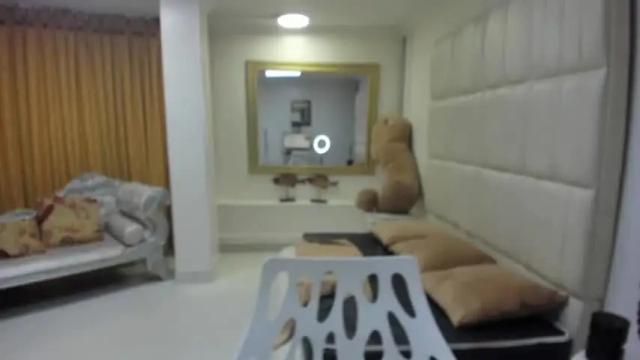 Image 2 of nahomi_kampbell Stream on Chaturbate on 17 months ago