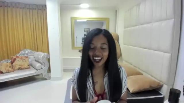 Image 3 of nahomi_kampbell Stream on Chaturbate on 17 months ago