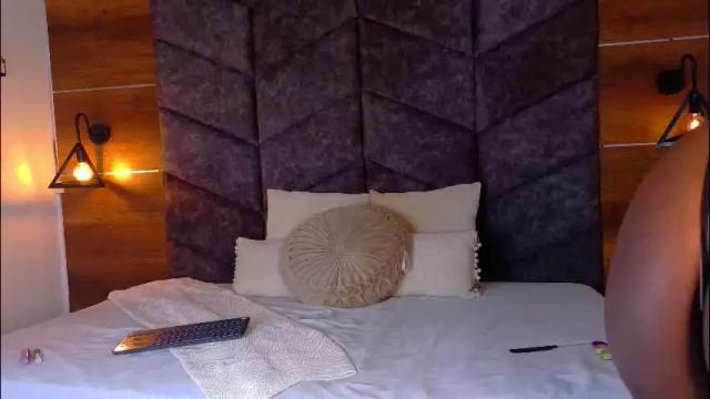 Image 2 of nahomicampbell_ Stream on Chaturbate on 1 month ago