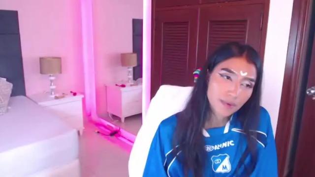 Image 4 of nahomiversage Stream on Chaturbate on 28 months ago