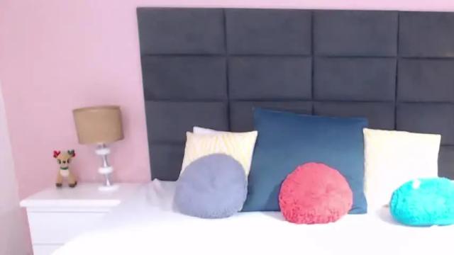 Image 12 of nahomiversage Stream on Chaturbate on 28 months ago