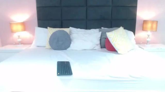 Image 8 of nahomiversage Stream on Chaturbate on 27 months ago