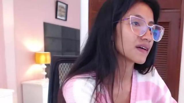 Image 4 of nahomiversage Stream on Chaturbate on 27 months ago