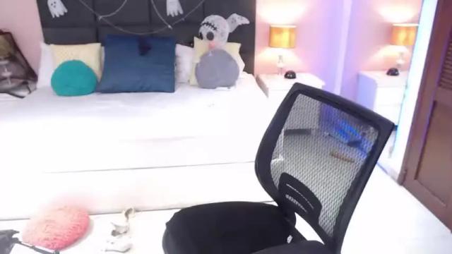 Image 11 of nahomiversage Stream on Chaturbate on 27 months ago