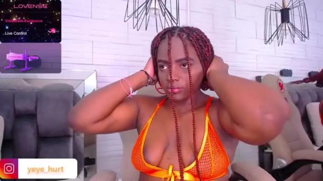 Image 10 of nahomye_taylor Stream on Chaturbate on 15 months ago