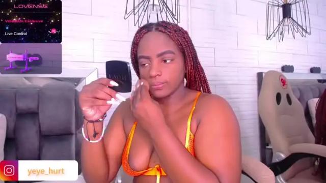 Image 7 of nahomye_taylor Stream on Chaturbate on 15 months ago