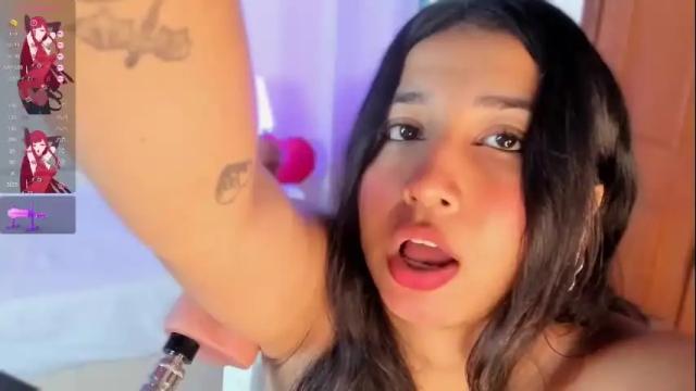 Image 7 of nahomyroberts Stream on Chaturbate on 9 days ago