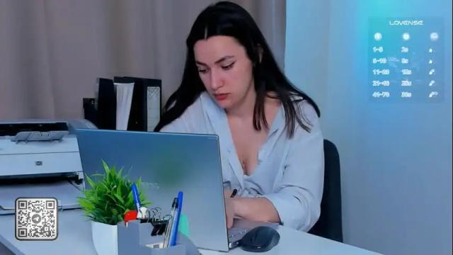 Thumbnail 1, naiamo's Stream at Chaturbate, 1 month ago