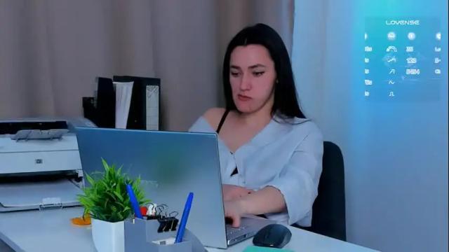 Thumbnail 3, naiamo's Stream at Chaturbate, 1 month ago