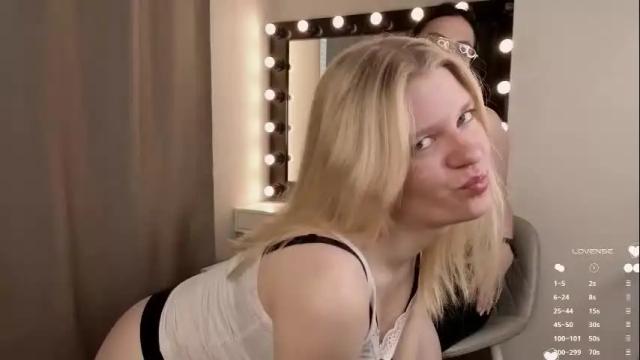 Image 2 of naiamo Stream on Chaturbate on 24 days ago