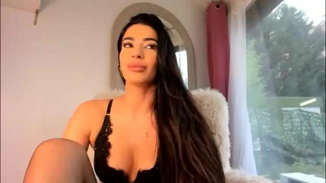 Image 2 of naila18 Stream on Chaturbate on 2 months ago