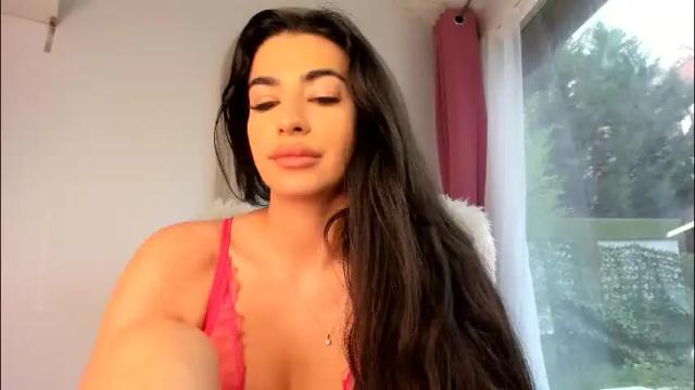 Image 2 of naila18 Stream on Chaturbate on 2 months ago