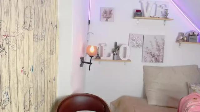 Image 4 of nailah_18 Stream on Chaturbate on 20 months ago