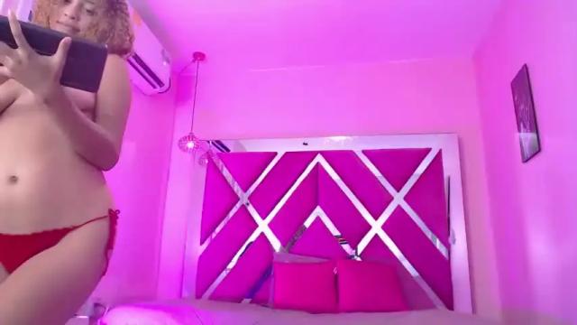 Image 4 of nailah_18 Stream on Chaturbate on 19 months ago