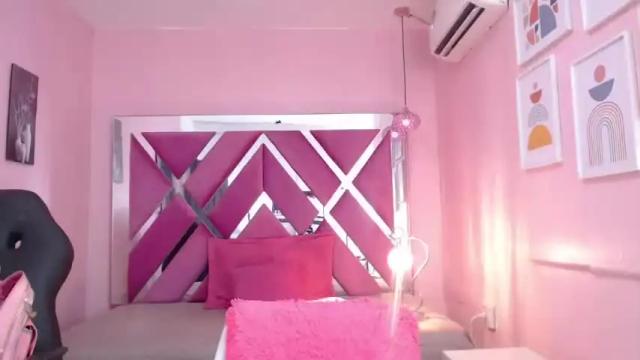 Image 12 of nailah_18 Stream on Chaturbate on 19 months ago