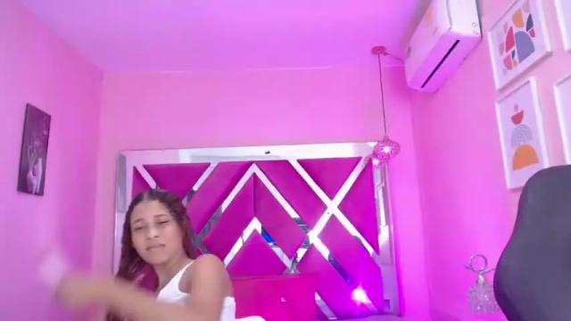 Thumbnail 1, nailah_18's Stream at Chaturbate, 19 months ago