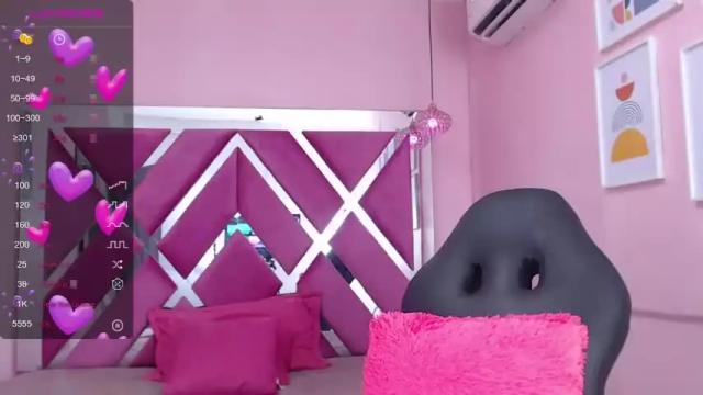 Image 4 of nailah_18 Stream on Chaturbate on 19 months ago