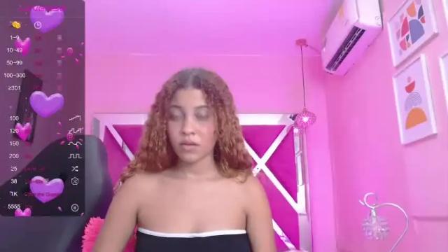 Image 2 of nailah_18 Stream on Chaturbate on 19 months ago