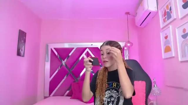 Image 4 of nailah_18 Stream on Chaturbate on 19 months ago