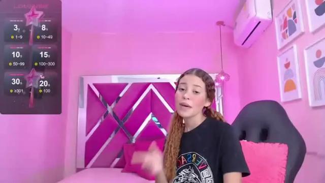 Image 8 of nailah_18 Stream on Chaturbate on 19 months ago