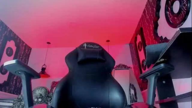 Image 6 of nailahard Stream on Chaturbate on 21 days ago