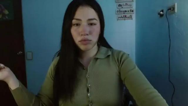 Image 2 of naileaa_ Stream on Chaturbate on 17 months ago