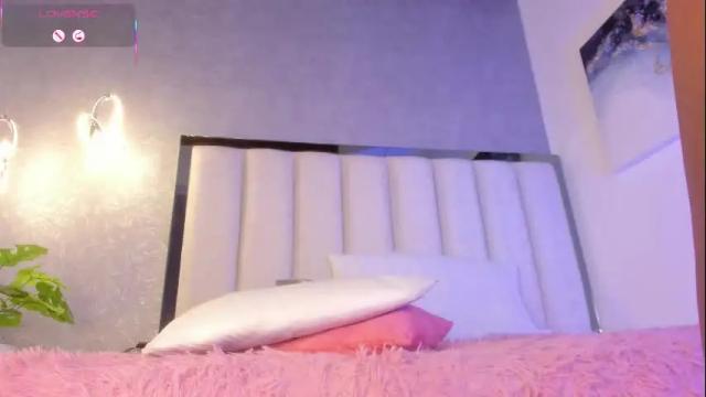 Image 10 of nainadeivis Stream on Chaturbate on 9 days ago