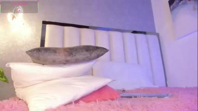 Image 12 of nainadeivis Stream on Chaturbate on 9 days ago