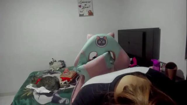 Image 4 of namibecker Stream on Chaturbate on 28 days ago