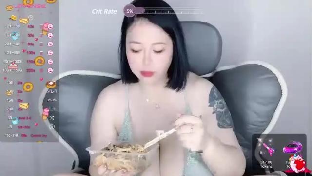 Image 7 of nanabigbobo Stream on Chaturbate on 16 months ago