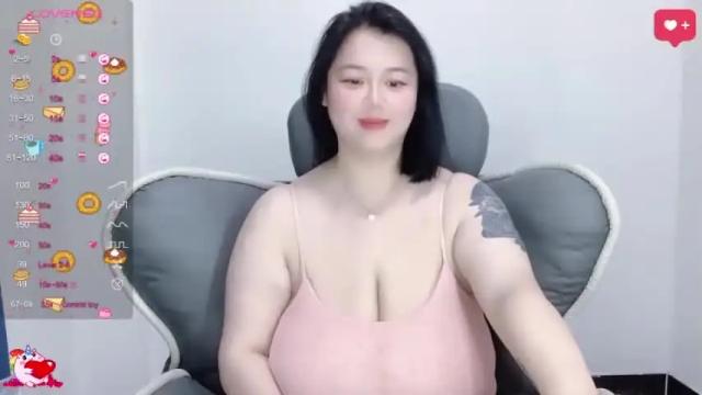 Image 12 of nanabigbobo Stream on Chaturbate on 14 months ago