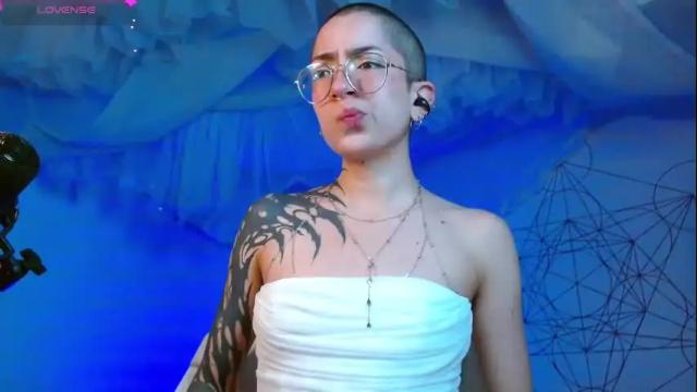 Image 10 of nanaxnana Stream on Chaturbate on 7 days ago